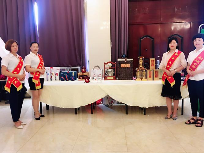 文化搭台，企业唱戏 古神树银杏酒业品鉴会演绎经营新招